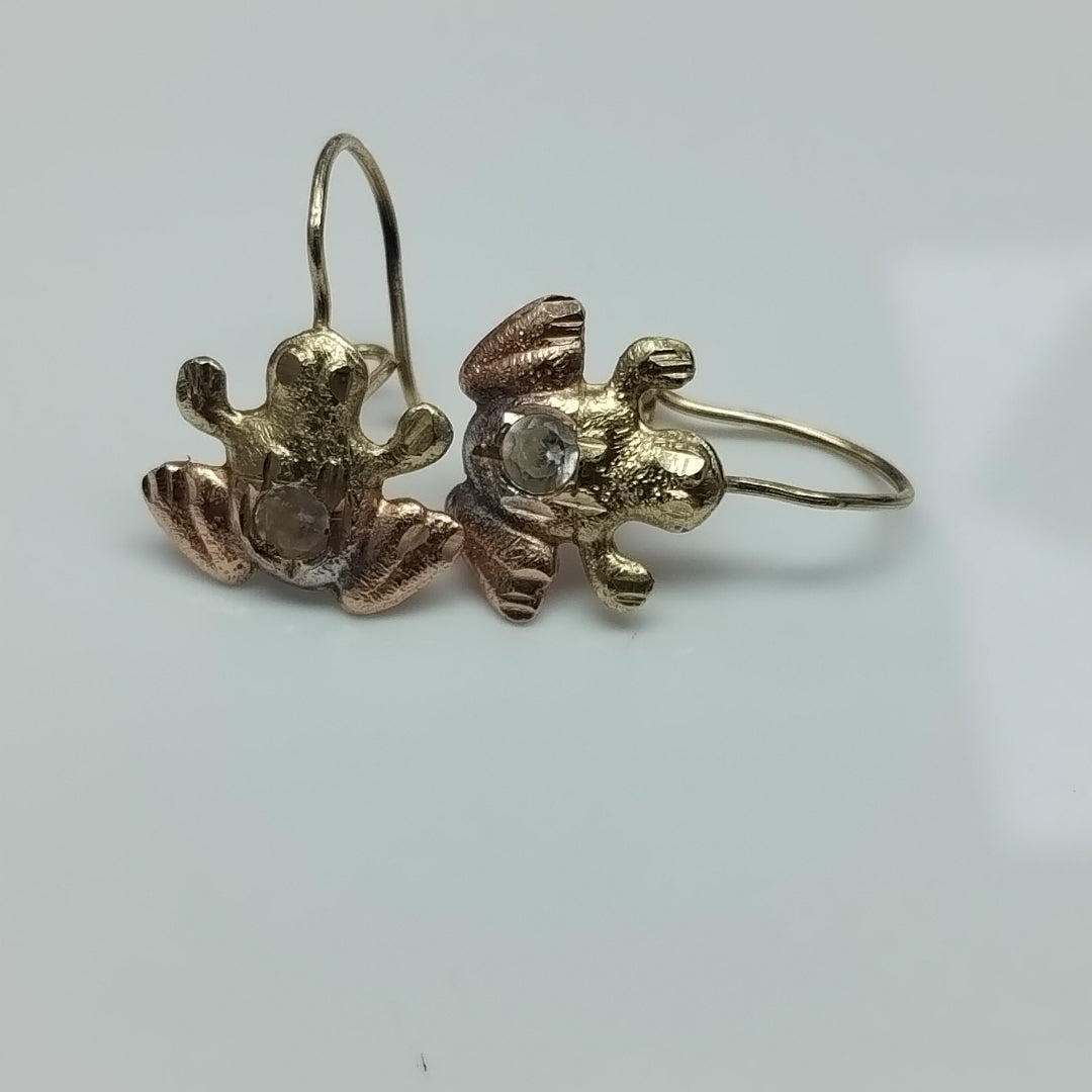 ARETES PAR ORO 14 K 1.4 GRMS (SEMINUEVO)