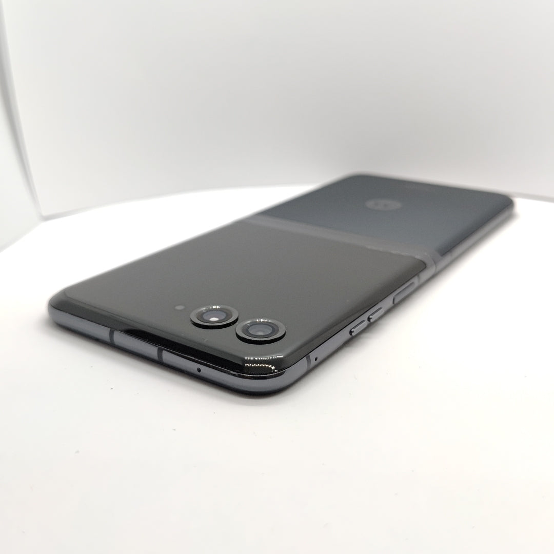 CELULAR MOTOROLA MOTO RAZR 40 ULTRA XT2321 (2023) 512 GB 12 GB RAM (SEMINUEVO)
