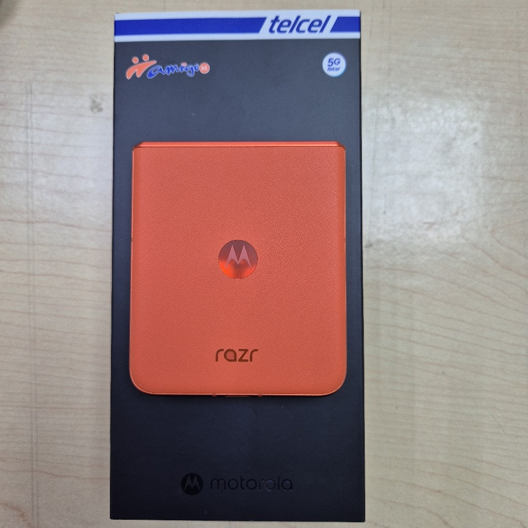 CELULAR MOTOROLA RAZR 50 5G XT2453-1 512 GB 12 GB RAM (SEMINUEVO)