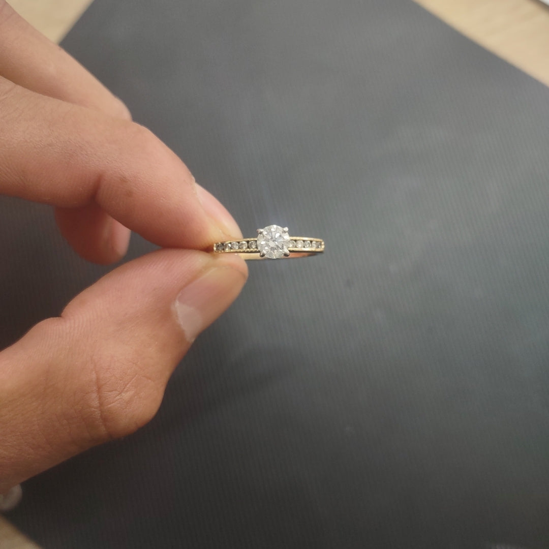 ANILLO ORO 14 K 2.6 GRMS (SEMINUEVO)
