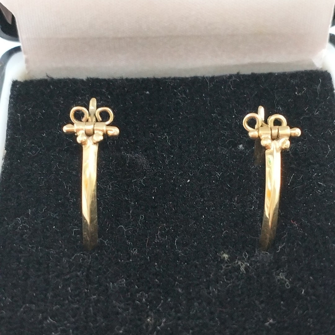 ARRACADAS PAR ORO 14 K 2.4 GRMS (SEMINUEVO)