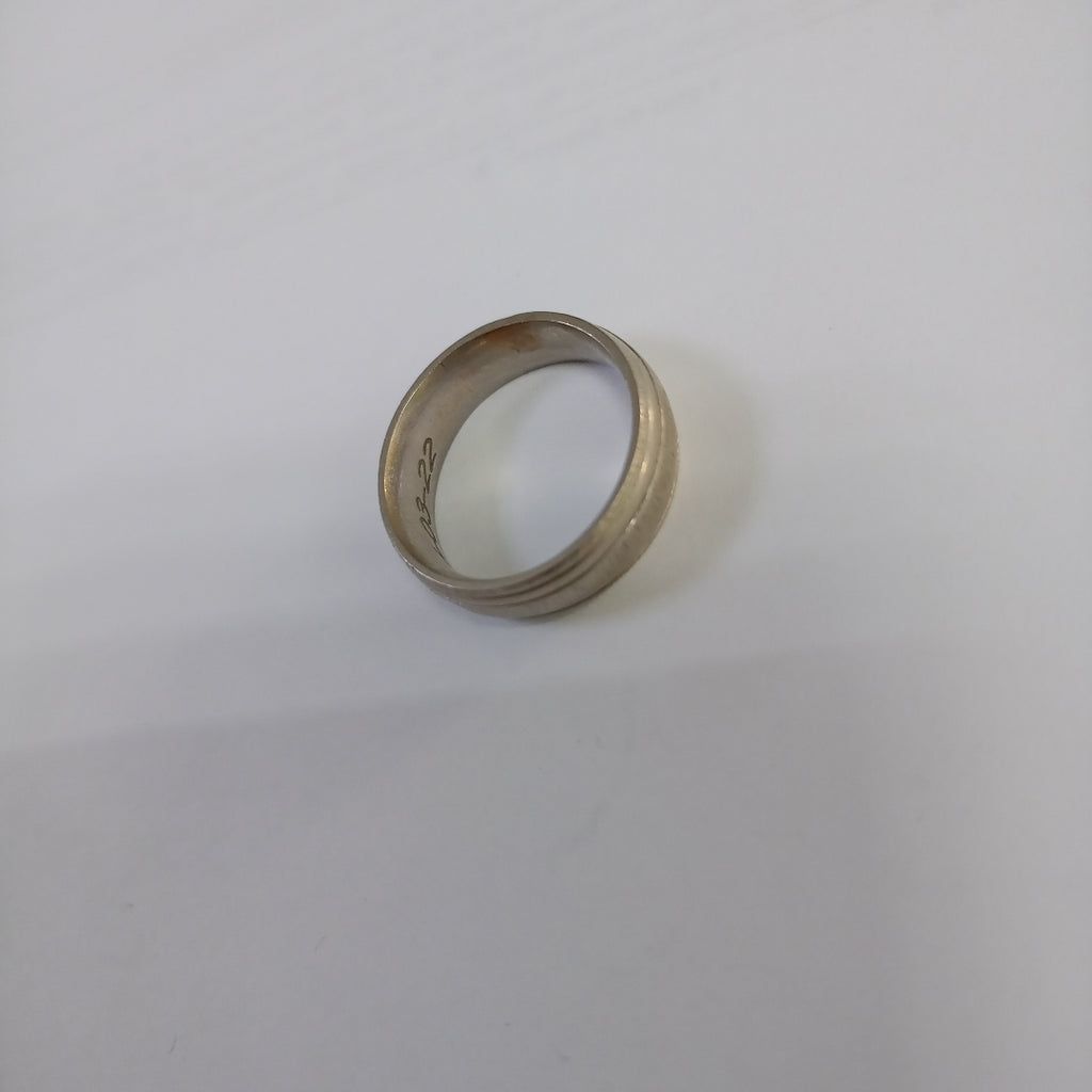 ARGOLLA ORO, ORO BLANCO 10 K 2.5 GRMS (SEMINUEVO)