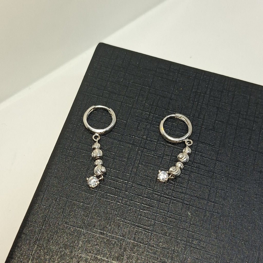 ARRACADAS PAR ORO BLANCO 14 K 2,90 GRMS (SEMINUEVO)