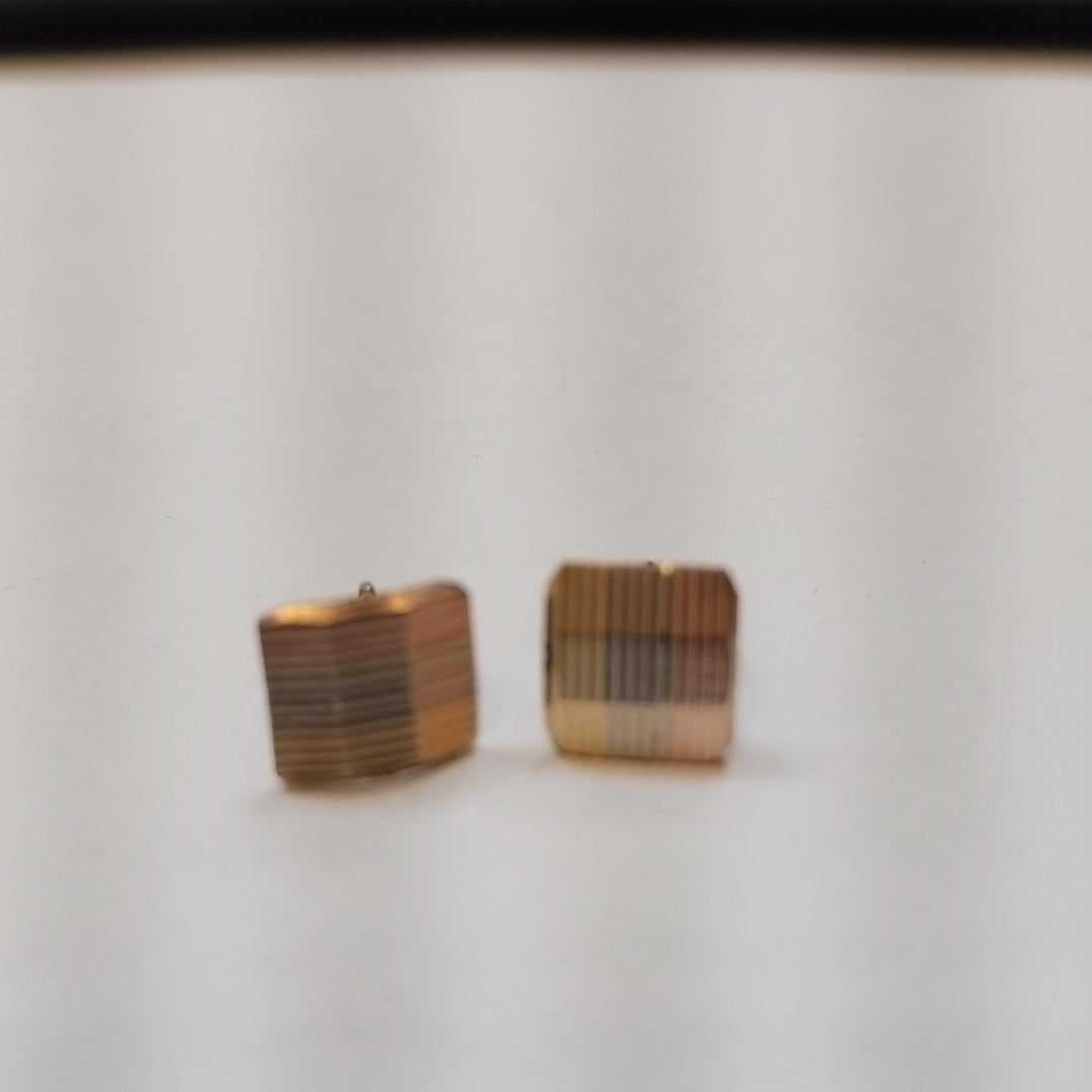 ARETES PAR ORO 14 K 1.6 GRMS (SEMINUEVO)