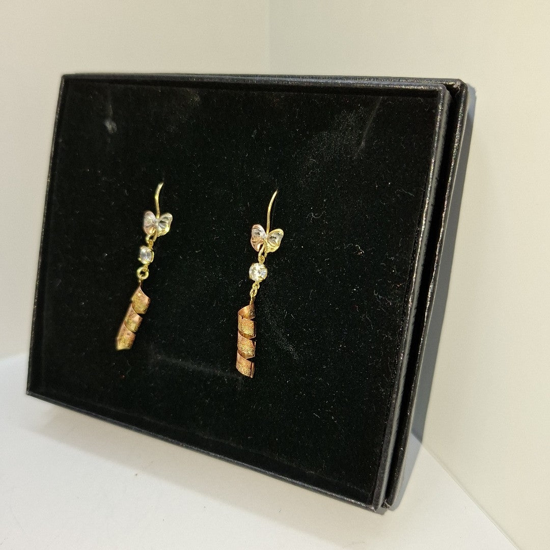 ARETES PAR ORO 10 K 1.9 GRMS (SEMINUEVO)