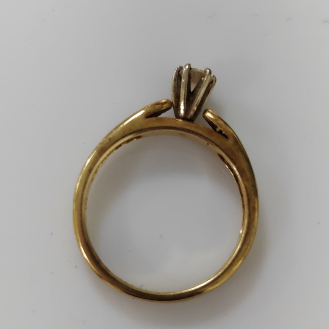 SOLITARIO ORO 14 K 2.9 GRMS (SEMINUEVO)