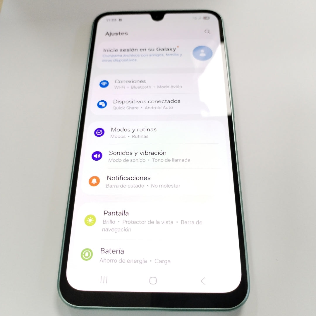 CELULAR SAMSUNG GALAXY A26 5G SM-A266M (2025) 128 GB 6 GB RAM (SEMINUEVO)