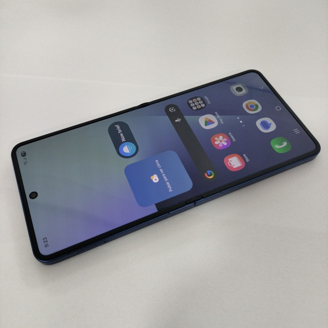CELULAR SAMSUNG GALAXY Z FLIP 7 SM-F766B (2025) 512 GB 12 GB RAM (SEMINUEVO)