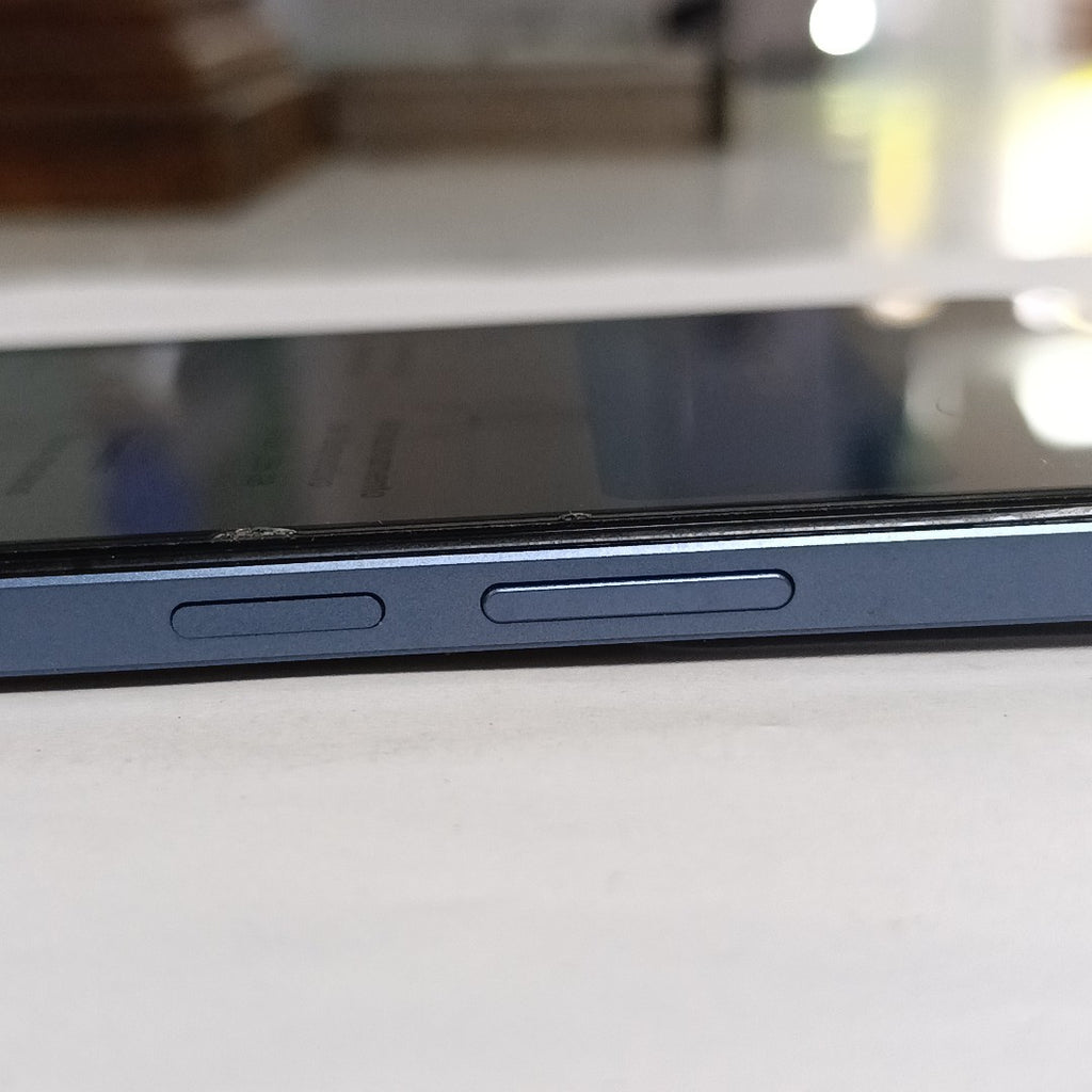 CELULAR REALME C63 RMX3939 (2024) 256 GB 8 GB RAM (SEMINUEVO)