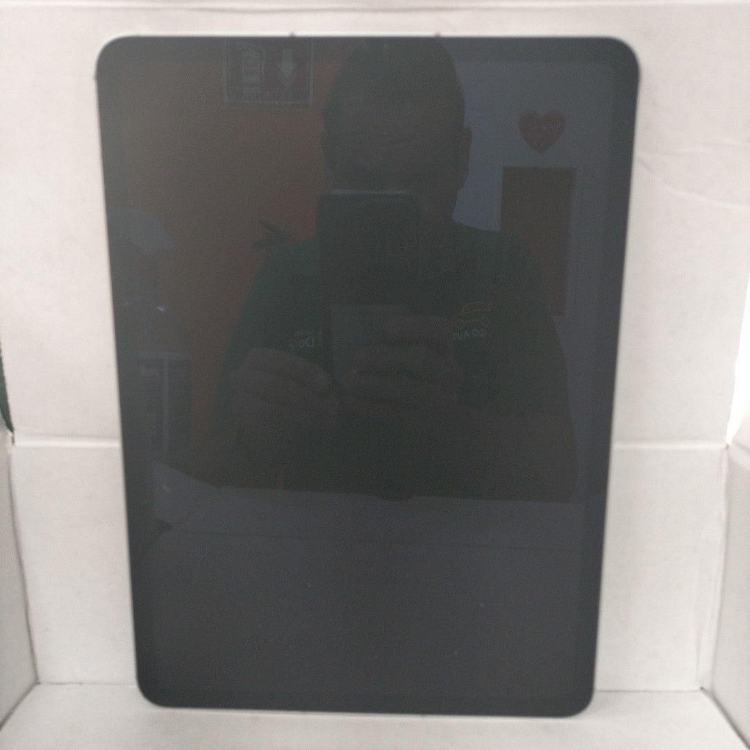 TABLETA APPLE IPAD PRO 4 11" A2435 128 GB 8 GB RAM (SEMINUEVO)