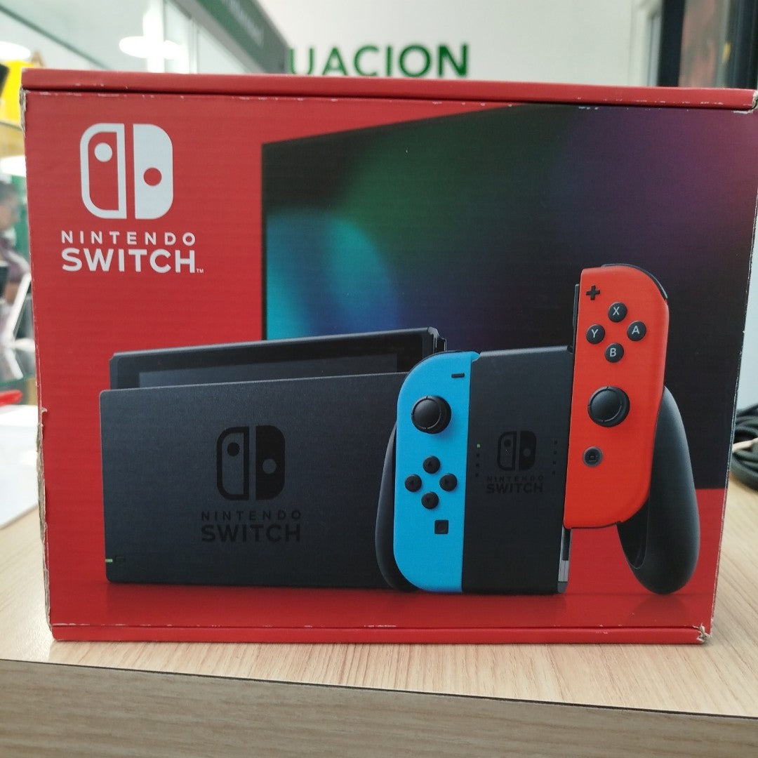CONSOLA DE VIDEOJUEGO NINTENDO SWITCH 1.1 32 GB (SEMINUEVO)