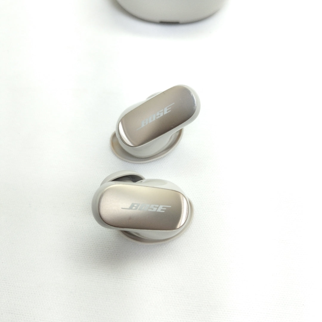 AUDIFONOS BOSE QUIETCOMFORT ULTRA INALAMBRICO IN EAR (SEMINUEVO)