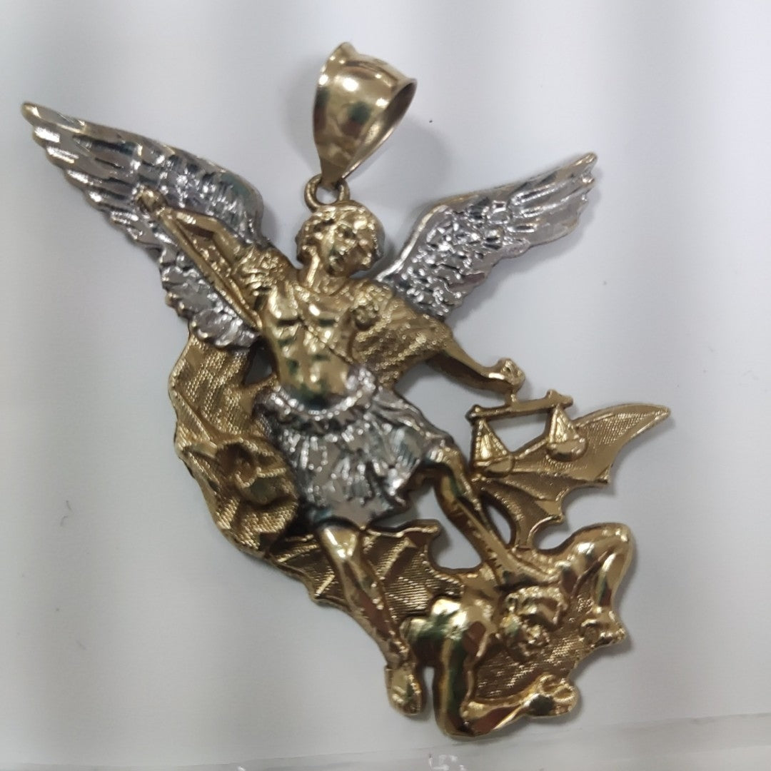 DIJE ORO 10 K 7.2 GRMS (SEMINUEVO)