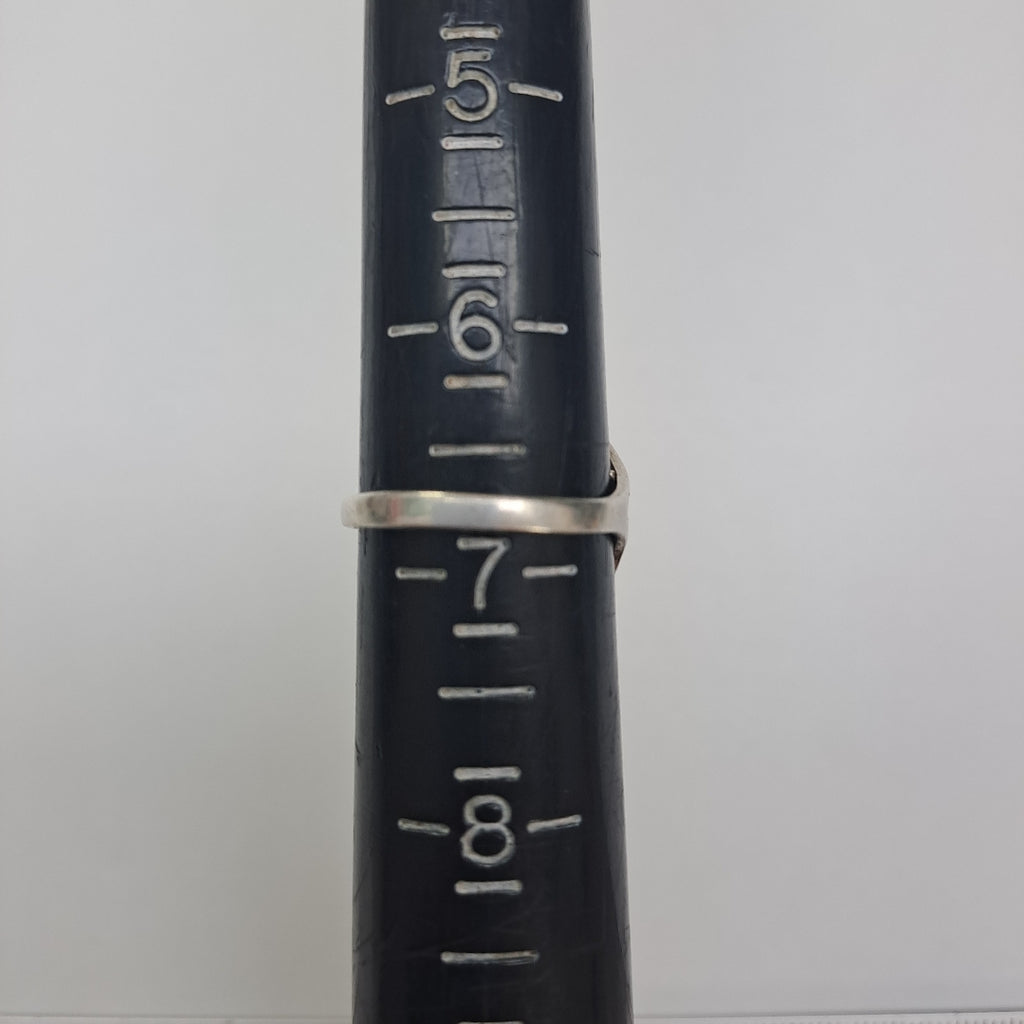 ANILLITO PLATA 2.7 GRMS (SEMINUEVO)