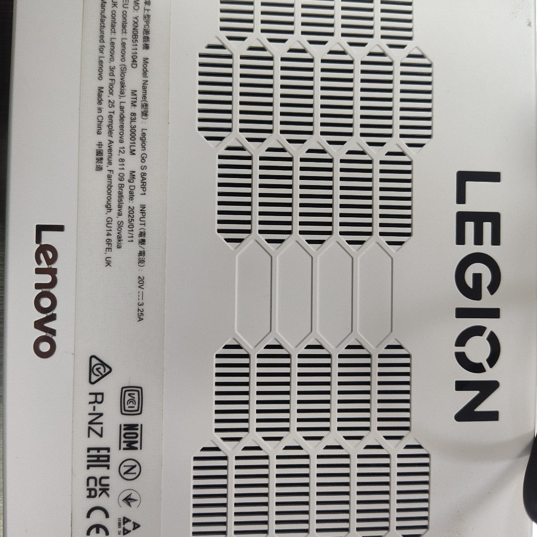 CONSOLA DE VIDEOJUEGO LENOVO LEGION GO S (2025) 512 GB SSD 16 GB RAM (SEMINUEVO)