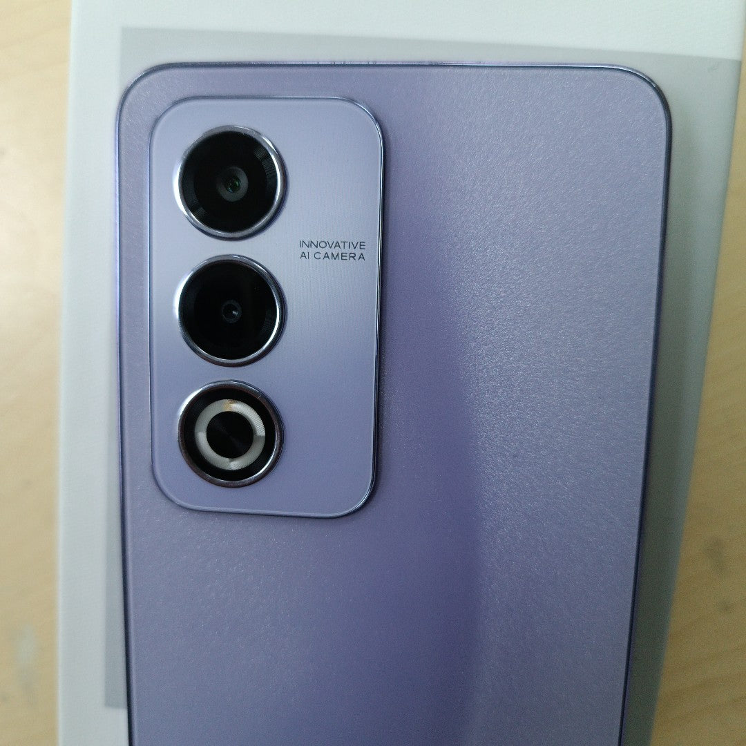 CELULAR OPPO  A80 5G CPH2639 (2024) 256 GB 8 GB RAM (SEMINUEVO)