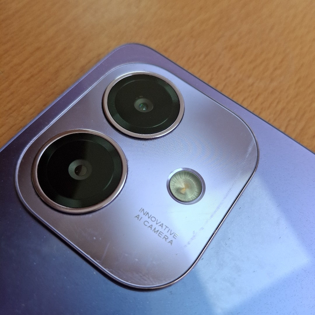 CELULAR OPPO  A40 CPH2669 (2024) 256 GB 4 GB RAM (SEMINUEVO)