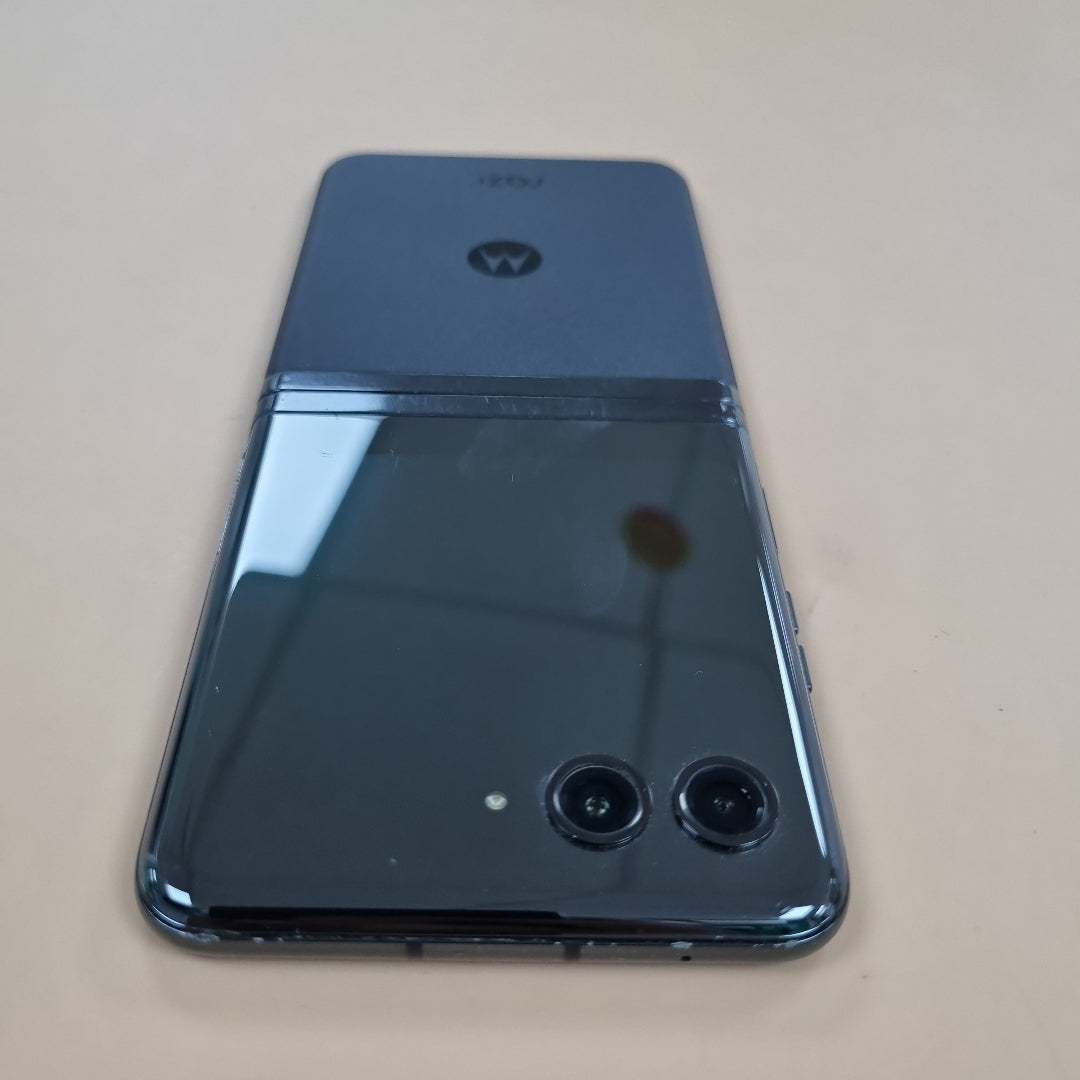 CELULAR MOTOROLA RAZR+ XT2321-3 (2023) 256 GB 8 GB RAM (SEMINUEVO)