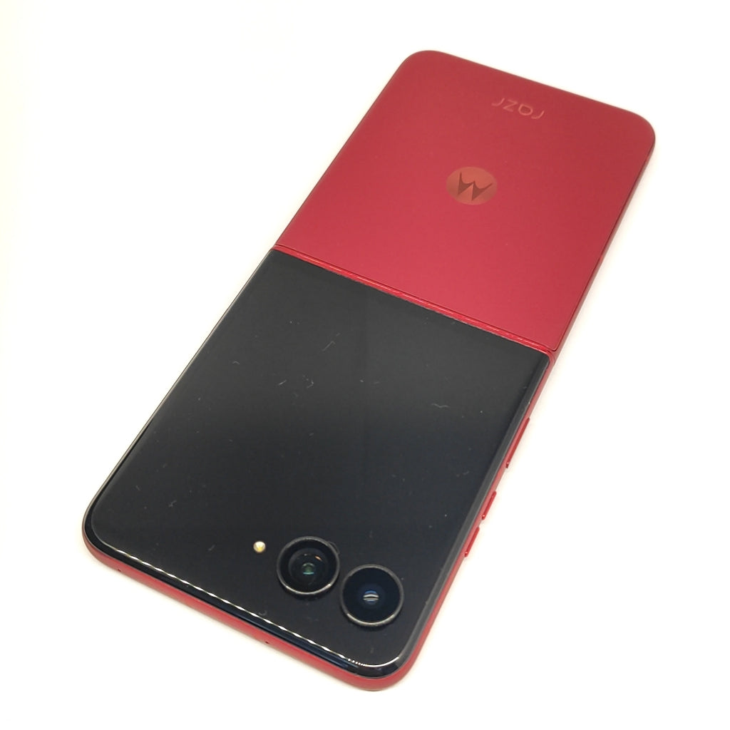 CELULAR MOTOROLA MOTO RAZR 60 ULTRA XT2551-6 (2025) 1 TB 16 GB RAM (SEMINUEVO)