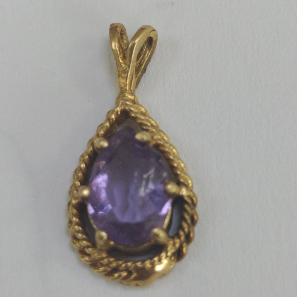 DIJE ORO 14 K 1.6 GRMS (SEMINUEVO)