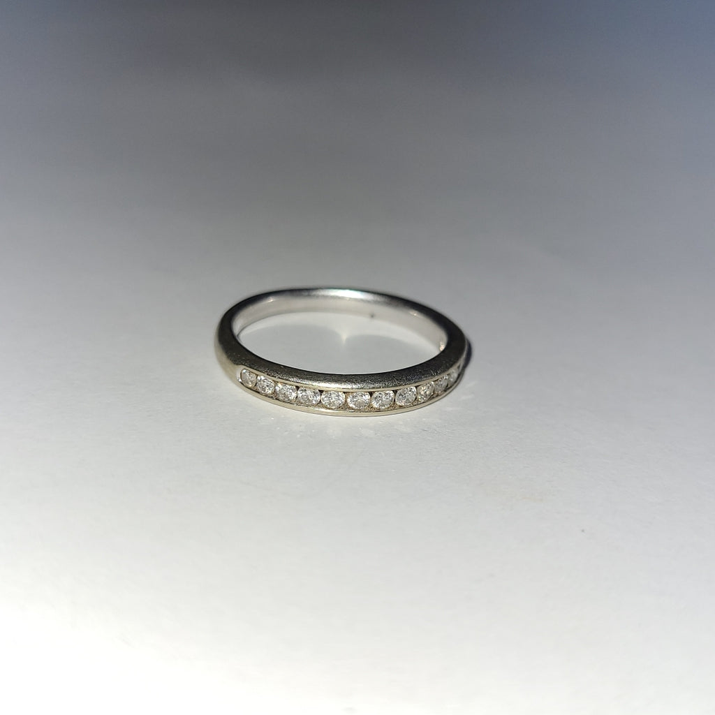 MEDIA CHURUMBELA ORO BLANCO 14 K 2.7 GRMS (SEMINUEVO)