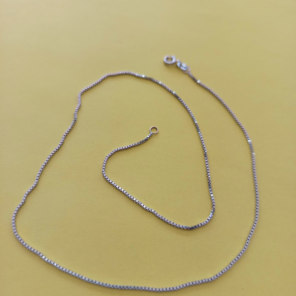 CADENA ORO BLANCO 14 K 2.6 GRMS (SEMINUEVO)