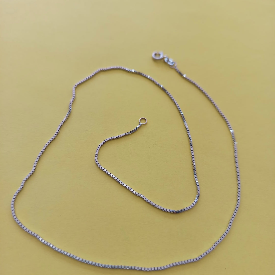 CADENA ORO BLANCO 14 K 2.6 GRMS (SEMINUEVO)