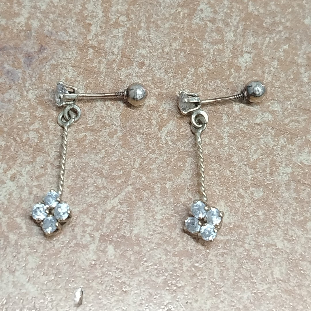 ARETES PAR ORO 10 K 0.8 GRMS (SEMINUEVO)