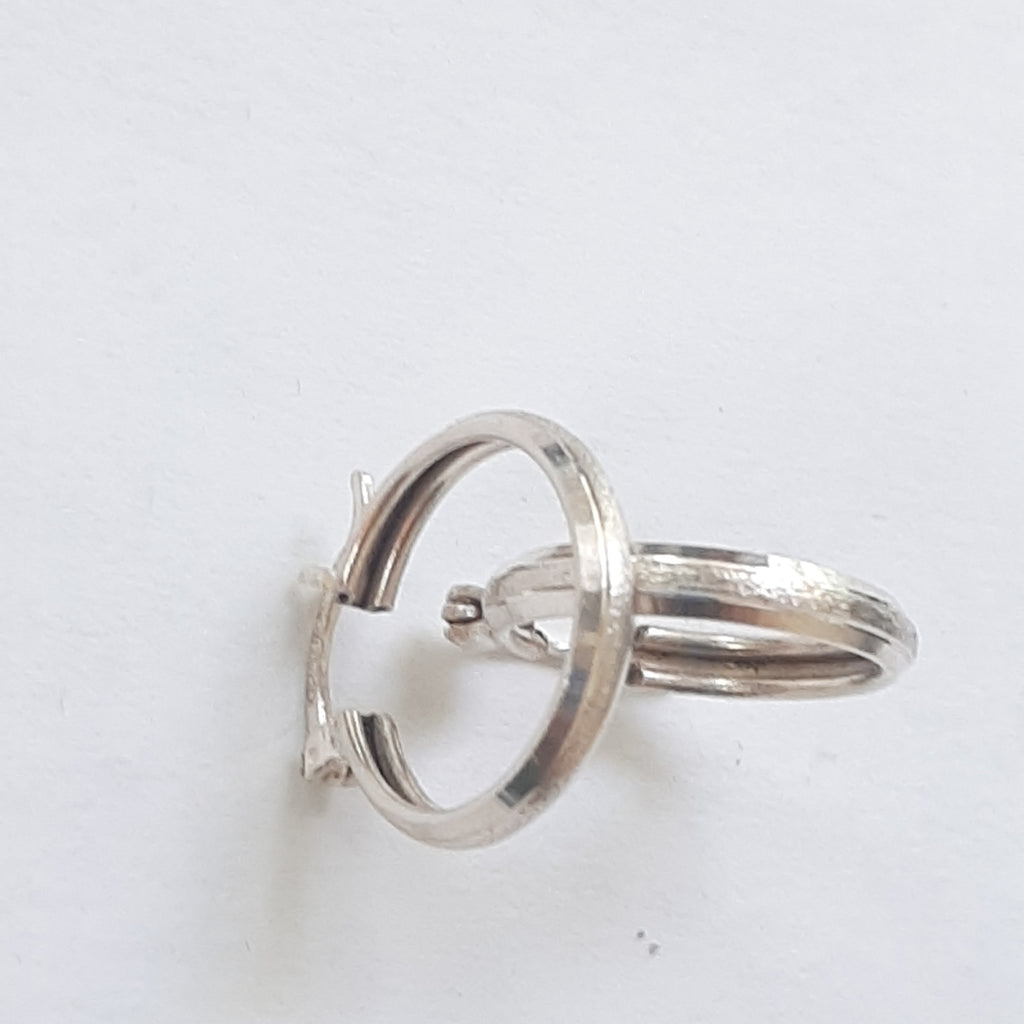 ARRACADAS PAR PLATA 2,20 GRMS (SEMINUEVO)