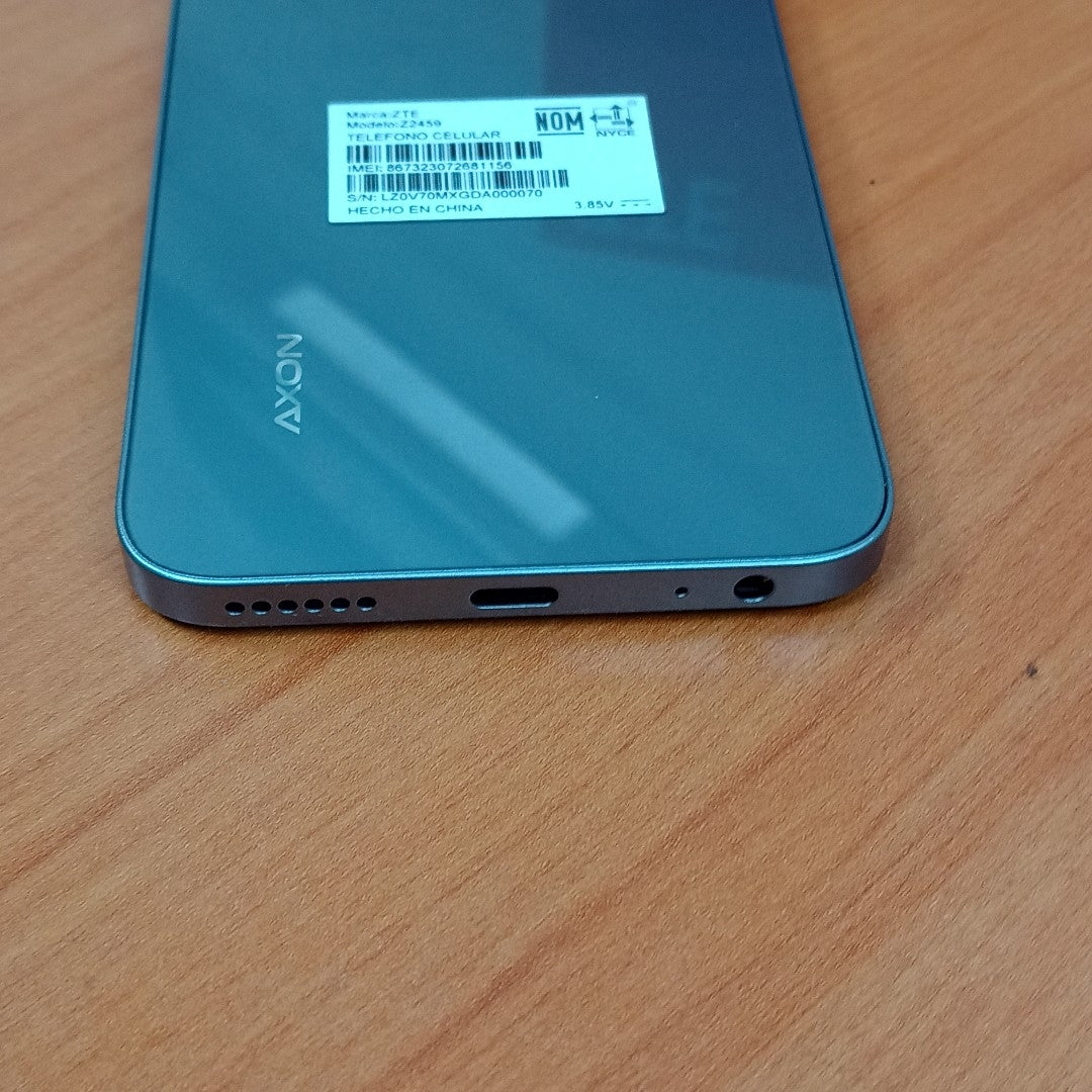 CELULAR ZTE AXON 70 Z2459 256 GB 6 GB RAM (SEMINUEVO)