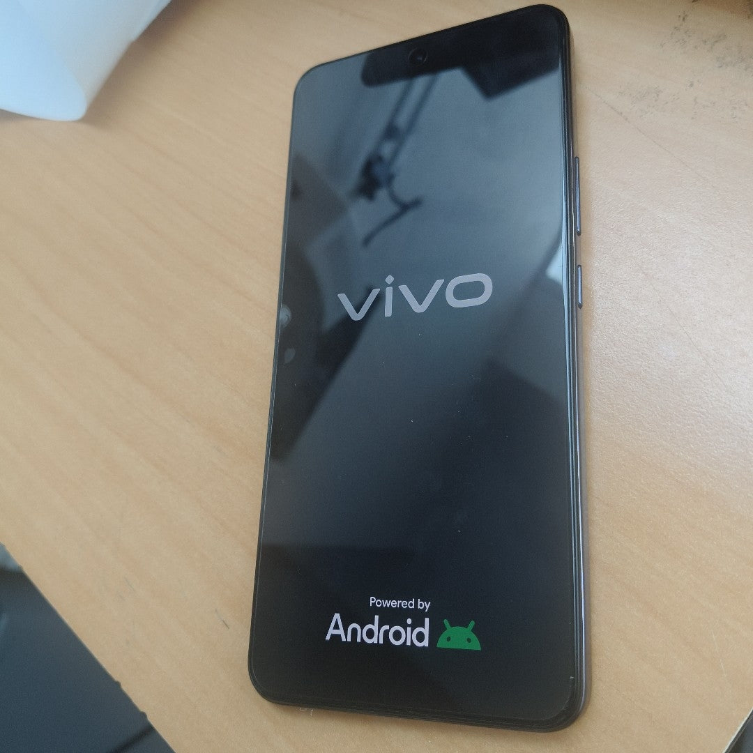 CELULAR VIVO V50 LITE V2441 (2025) 256 GB 8 GB RAM (SEMINUEVO)