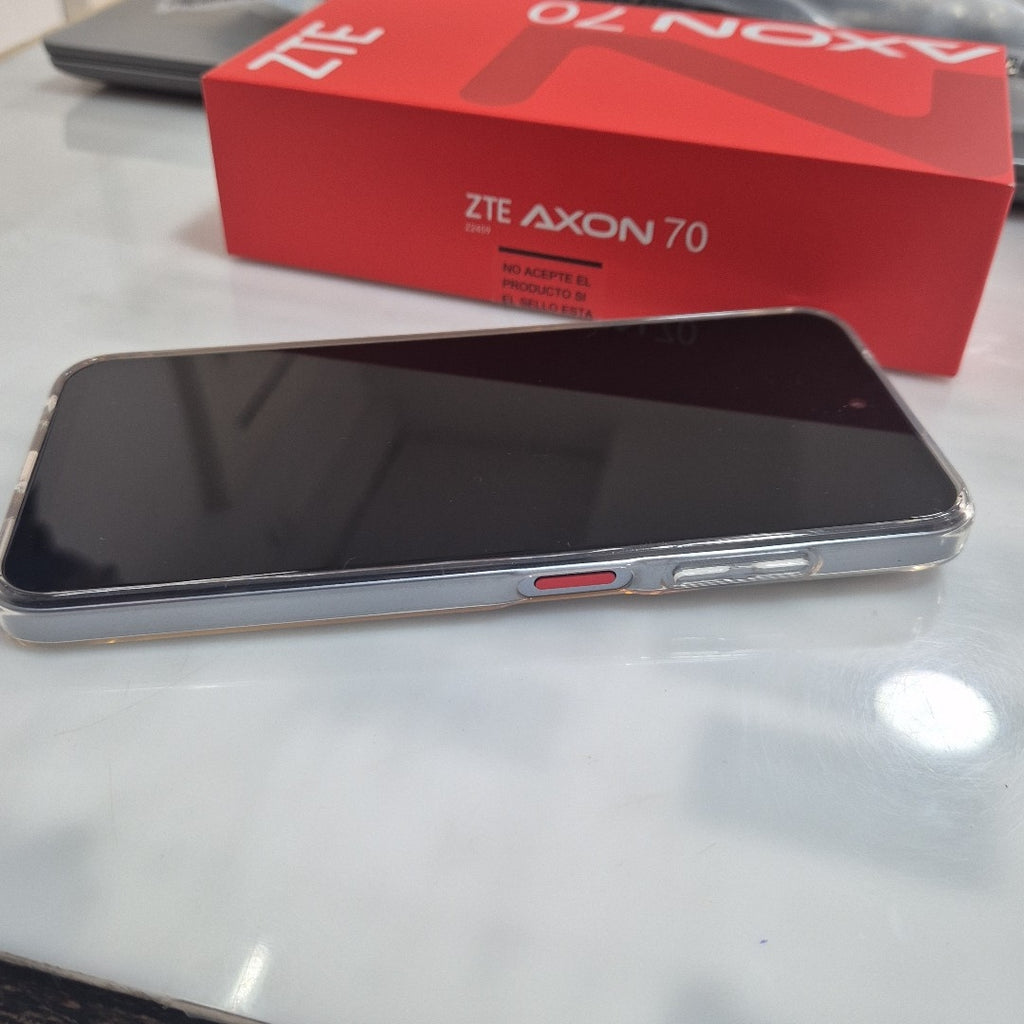 CELULAR ZTE AXON 70 Z2459 256 GB 6 GB RAM (SEMINUEVO)