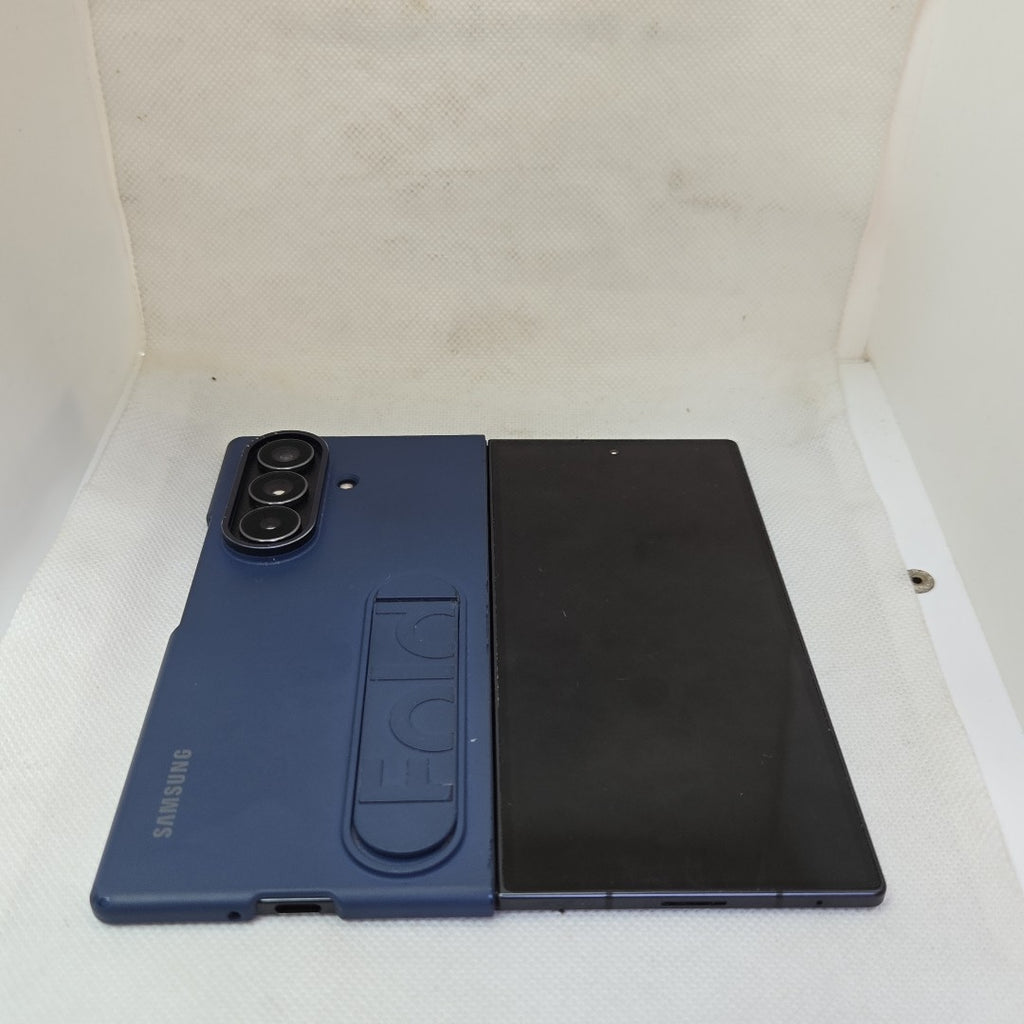 CELULAR SAMSUNG GALAXY Z FOLD7 SM-F966B (2025) 512 GB 12 GB RAM (SEMINUEVO)