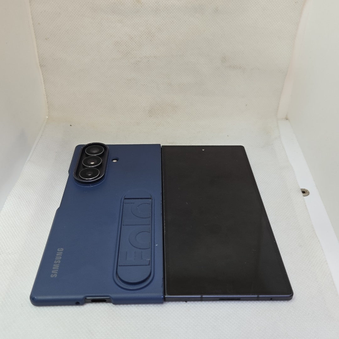 CELULAR SAMSUNG GALAXY Z FOLD7 SM-F966B (2025) 512 GB 12 GB RAM (SEMINUEVO)