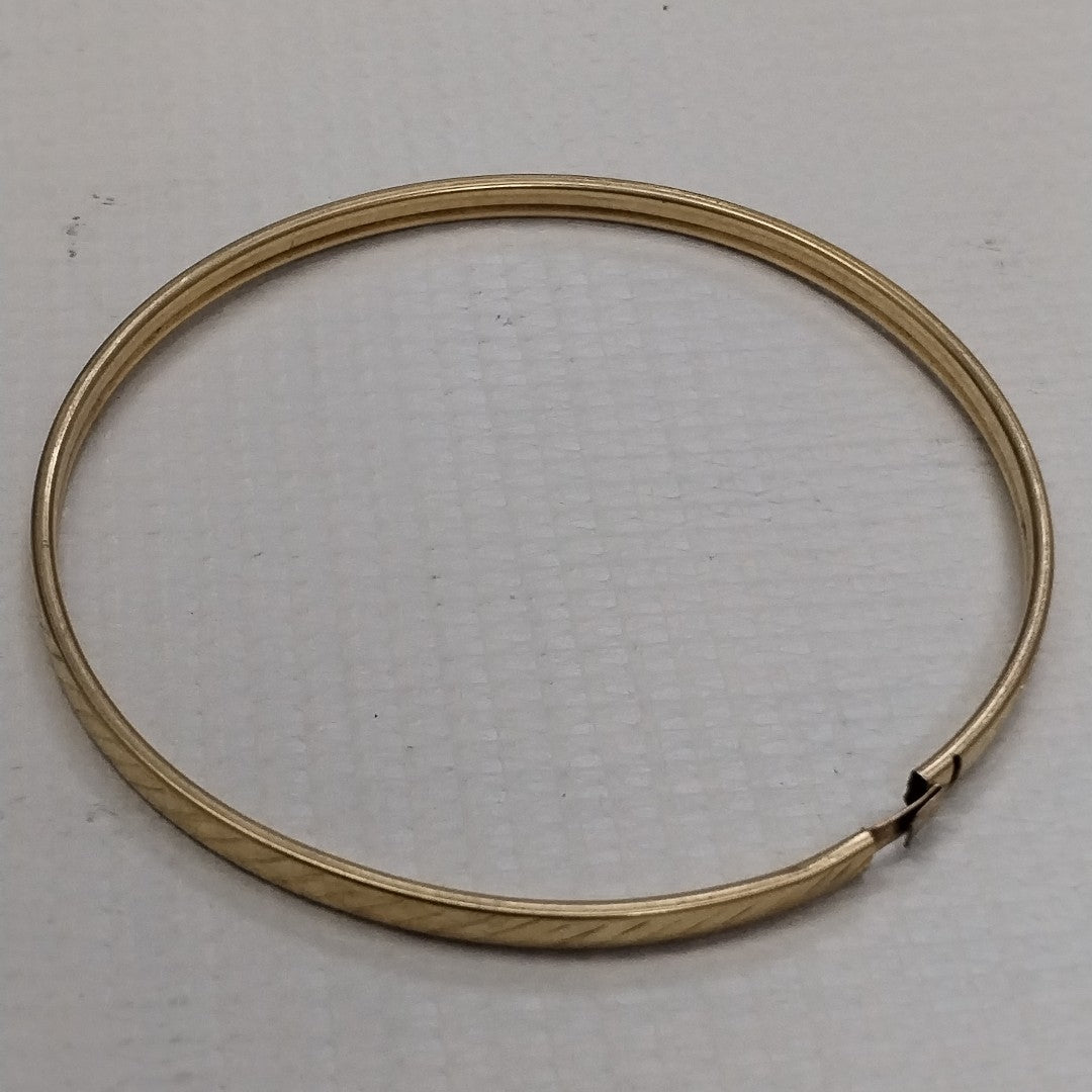 PULSERA RIGIDA ORO 10 K 5.8 GRMS (SEMINUEVO)