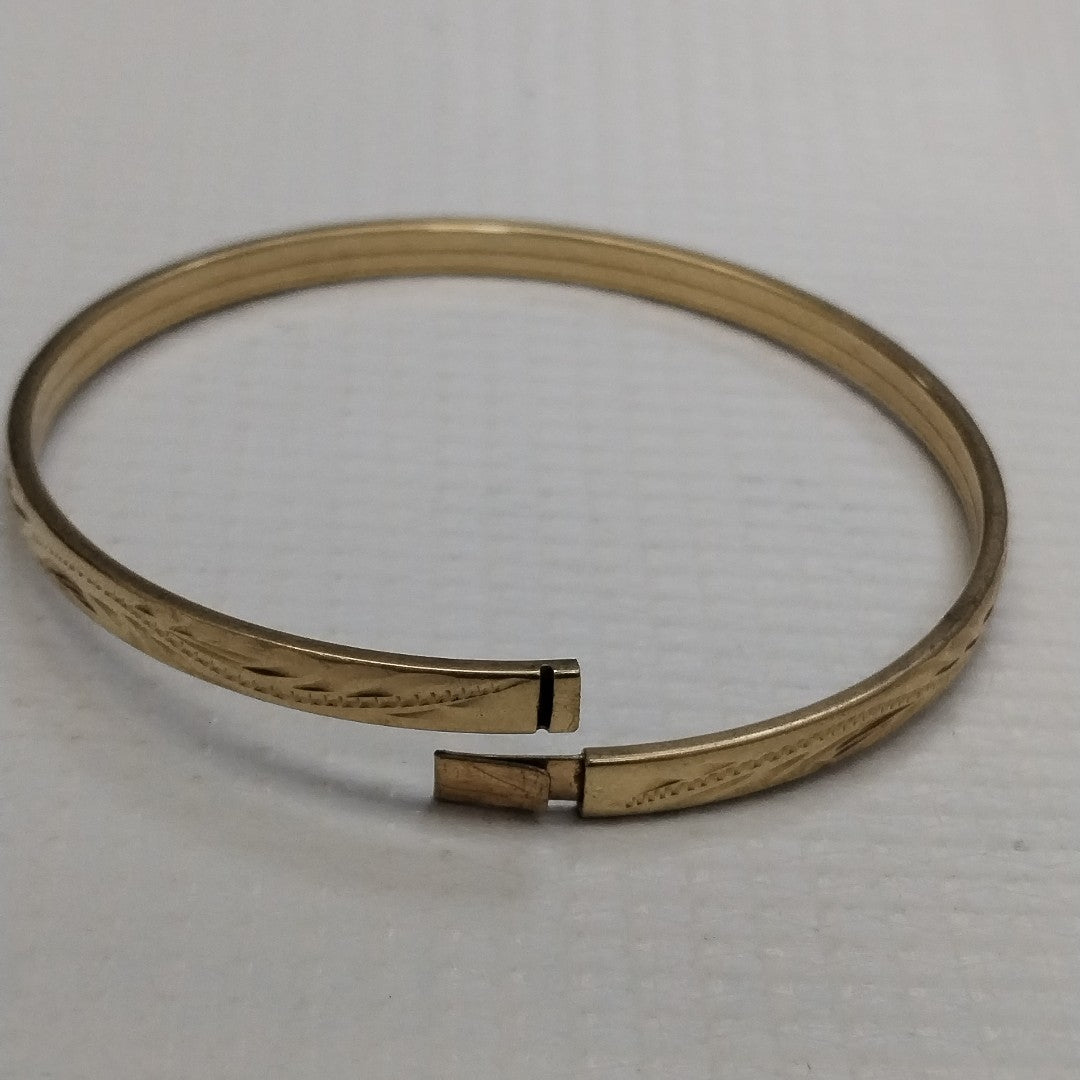 PULSERA RIGIDA ORO 10 K 5.8 GRMS (SEMINUEVO)