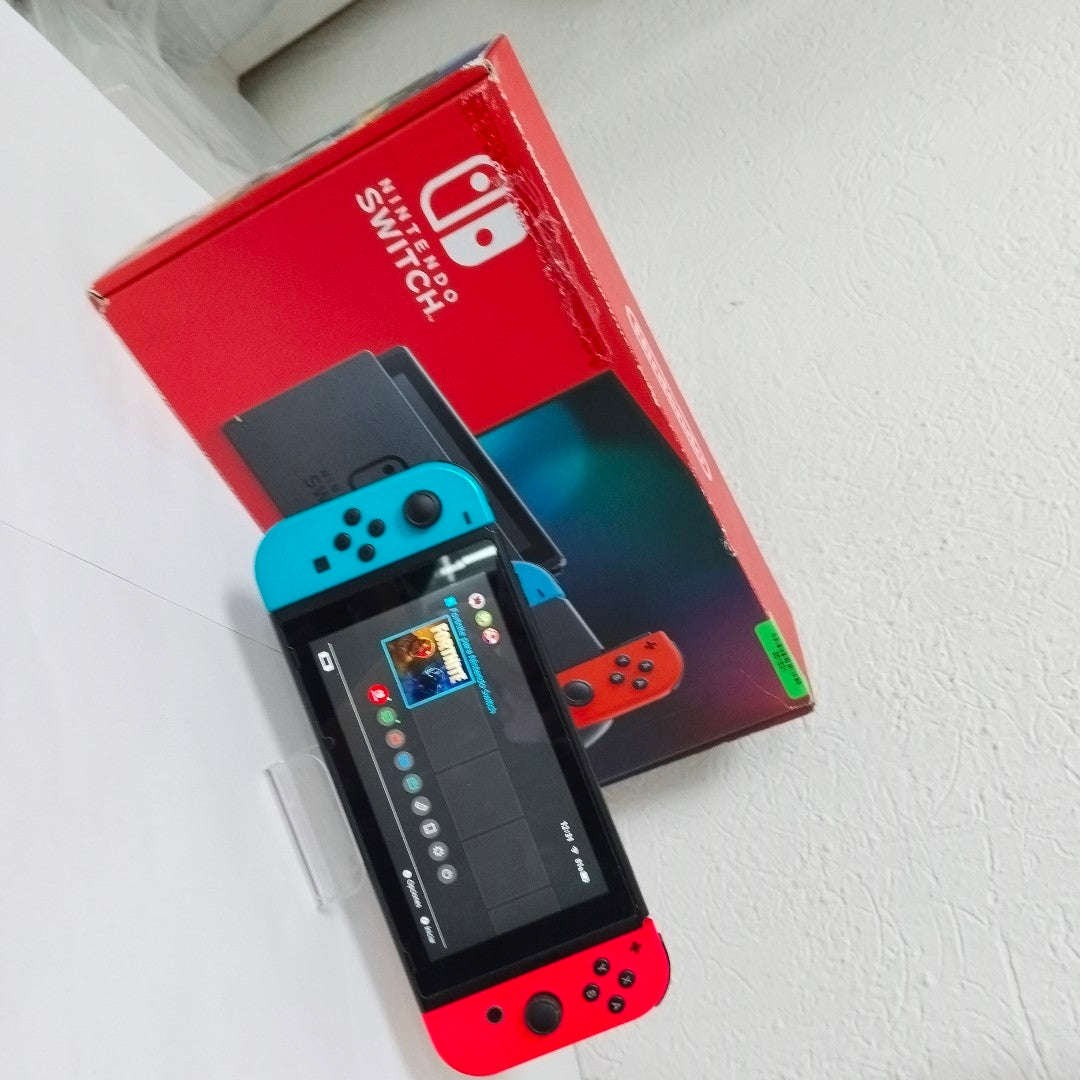 CONSOLA DE VIDEOJUEGO NINTENDO SWITCH 32 GB (SEMINUEVO)