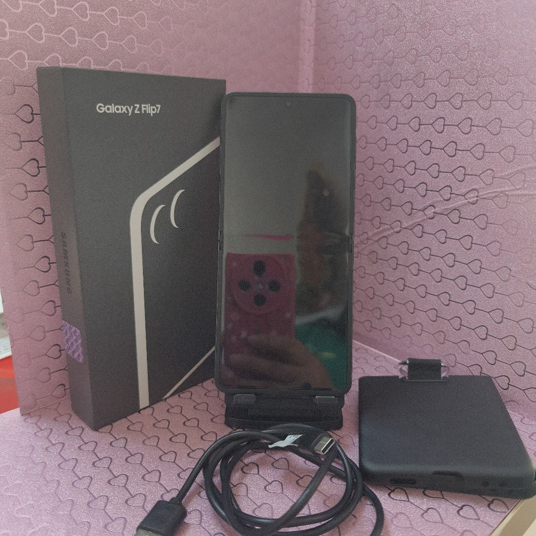 CELULAR SAMSUNG GALAXY Z FLIP 7 SM-F766B (2025) 512 GB 12 GB RAM (SEMINUEVO)