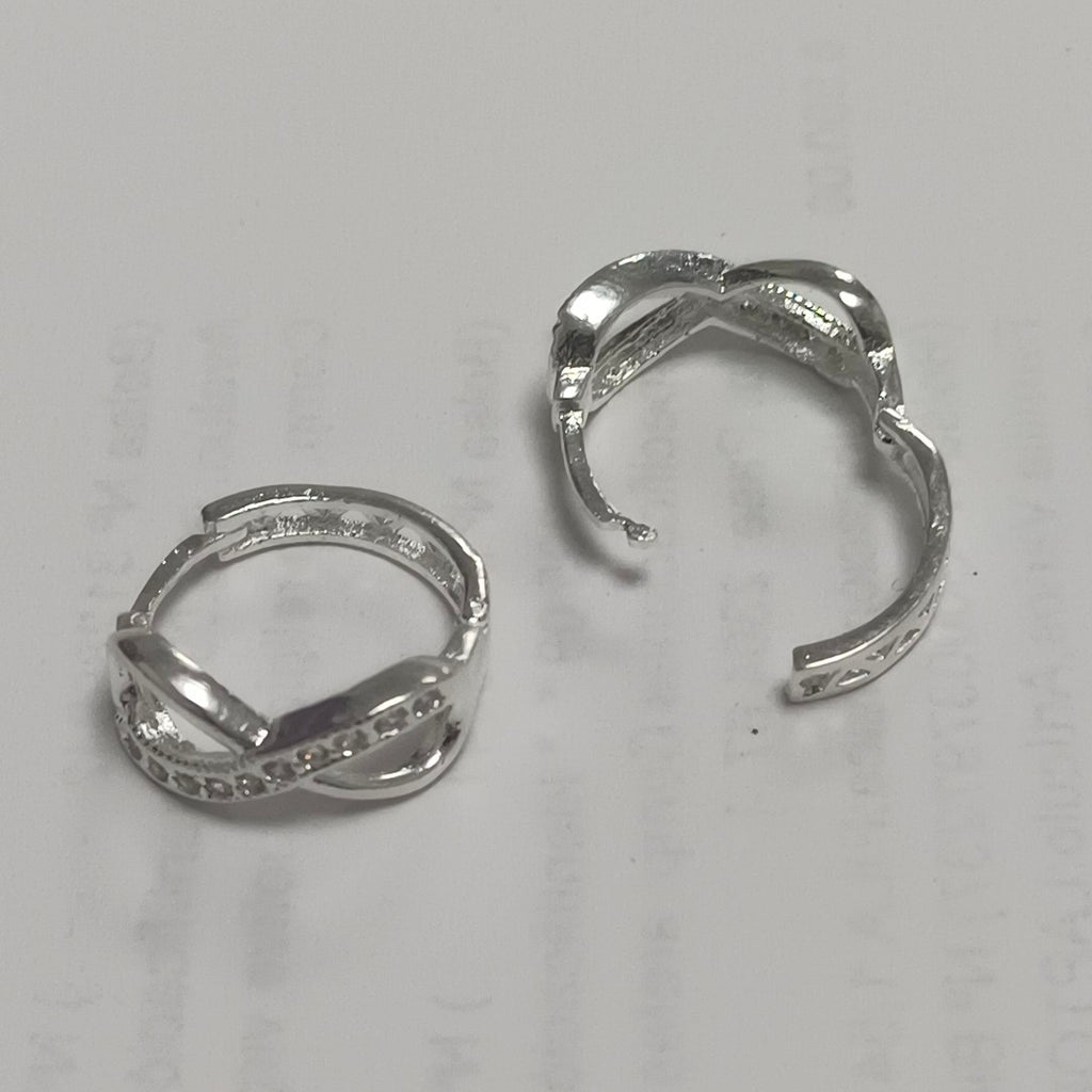HUGGIES INFINITO CIRCONIAS PLATA .925 2.4 GR (NUEVO)
