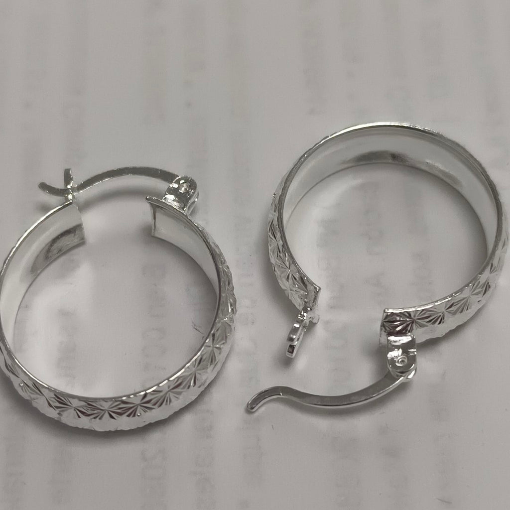 PAR ARRACADAS FACETADAS PLATA .925 3.4 GR (NUEVO)