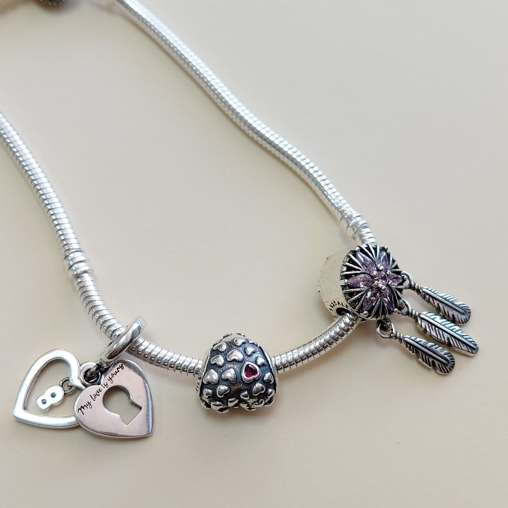 PULSERA TEJIDO ARTICULADA CON CHARMS PLATA .925 21 CM 19 GR (NUEVO)