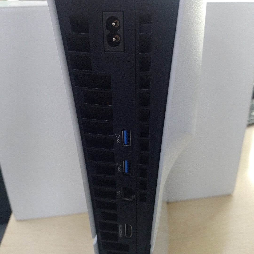 CONSOLA DE VIDEOJUEGO SONY PS5 SLIM 1 TB SSD (SEMINUEVO)