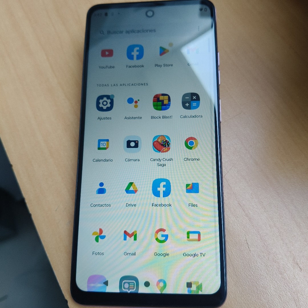 CELULAR MOTOROLA MOTO G24 XT2423-1 (2024) 256 GB 4 GB RAM (SEMINUEVO)