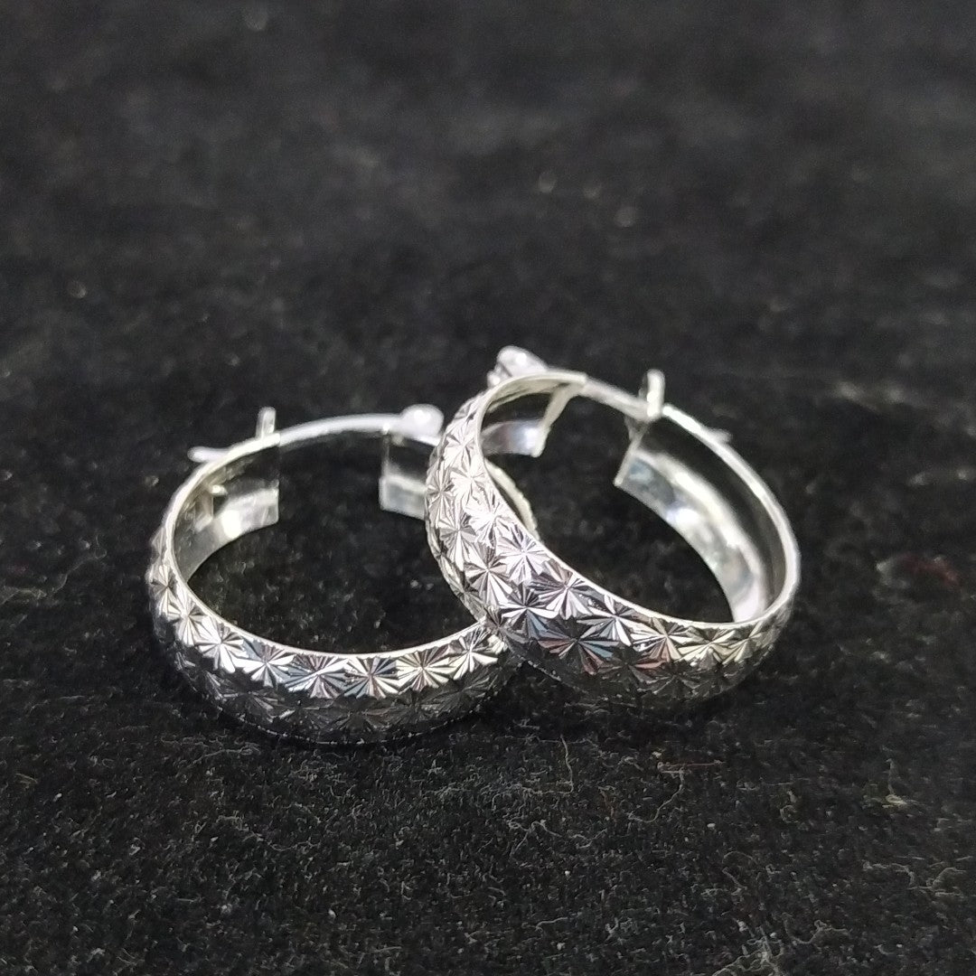 PAR ARRACADAS FACETADAS PLATA .925 3.4 GR (NUEVO)