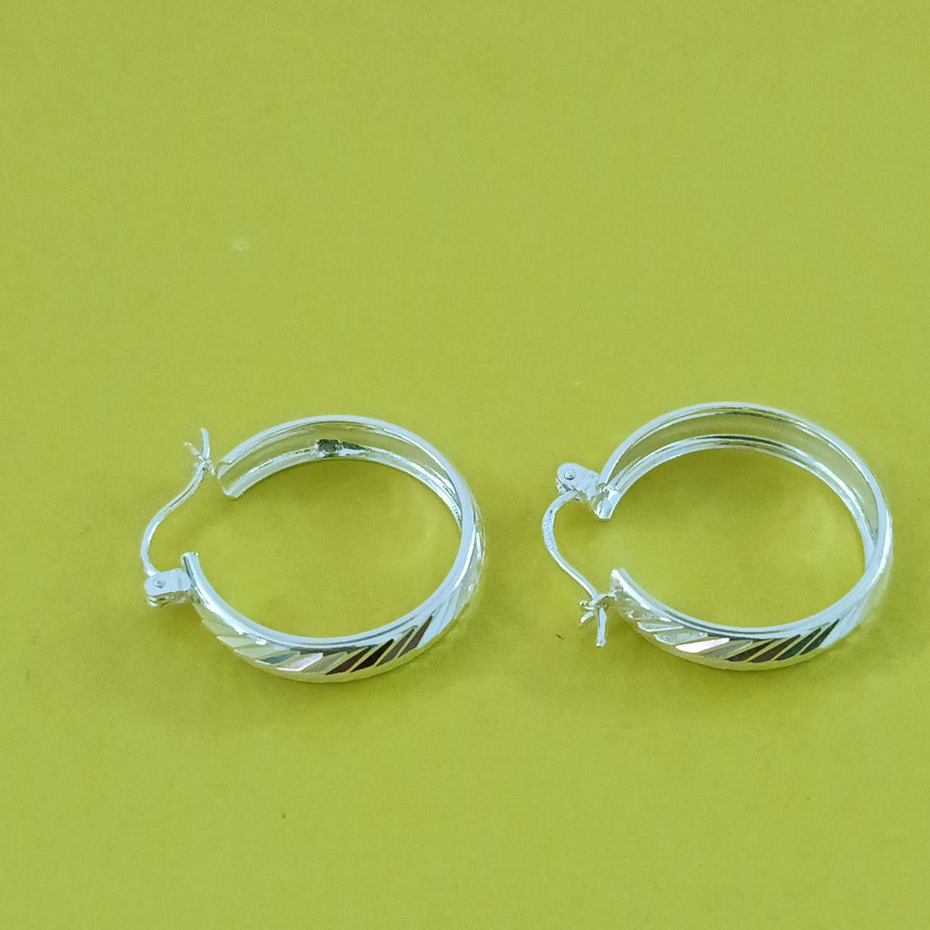 PAR ARRACADAS FACETADAS PLATA .925 2.3 GR (NUEVO)