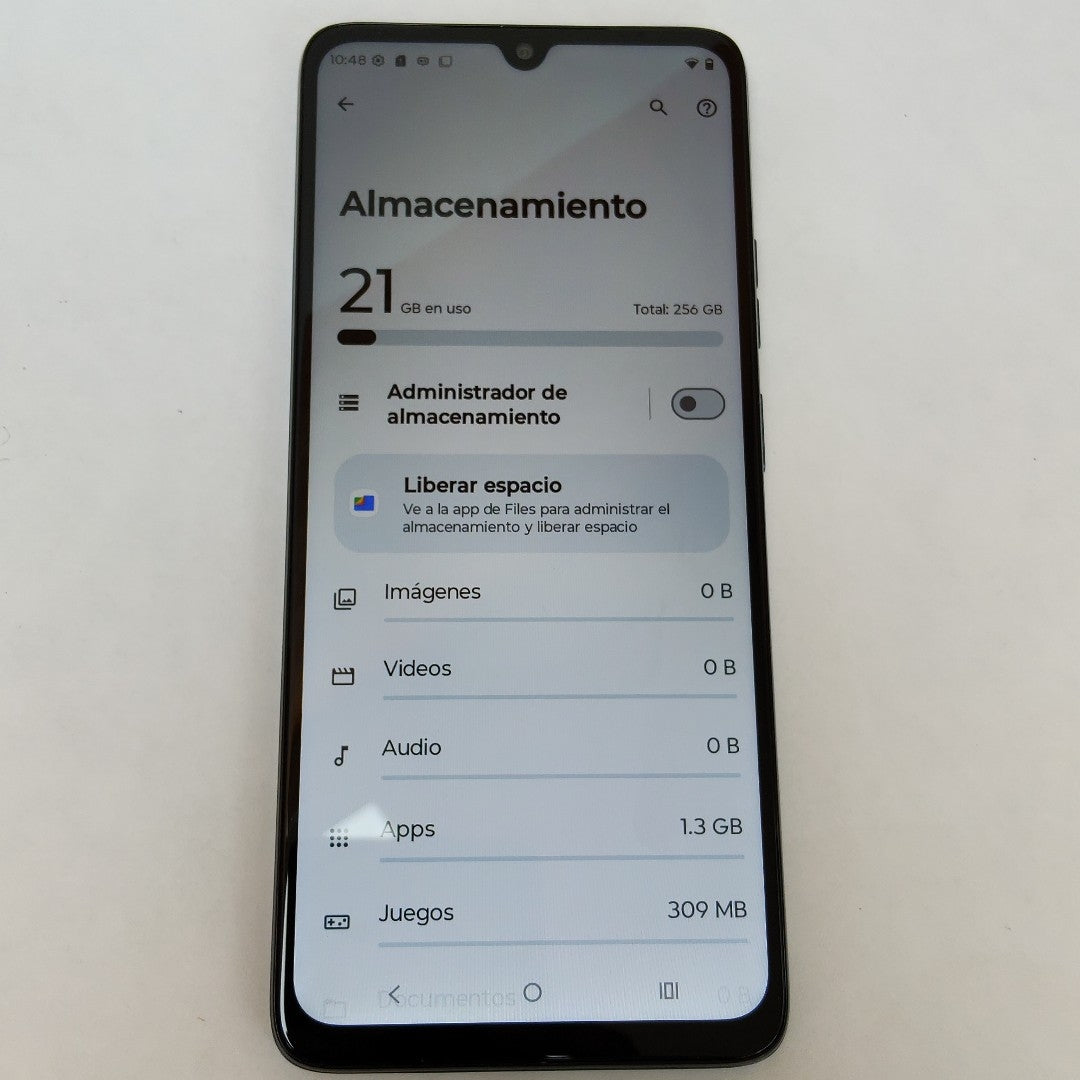 CELULAR MOTOROLA MOTO G06 XT2535-2 (2025) 256 GB 4 GB RAM (SEMINUEVO)