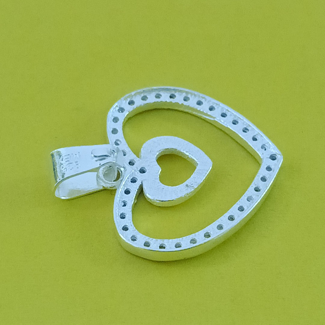 DIJE CORAZON C/CIRCONIAS PLATA .925 2.7 GR (NUEVO)