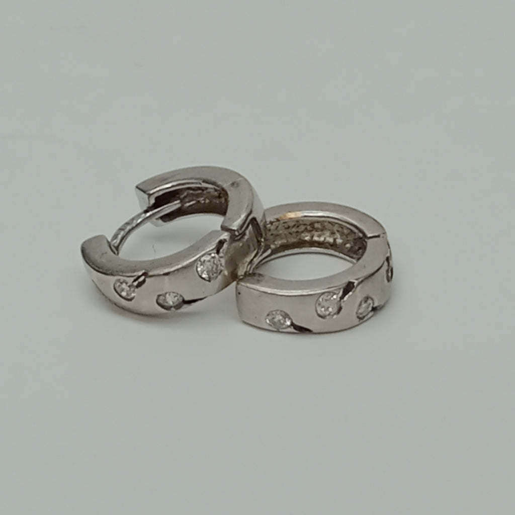 ARRACADAS PAR ORO 14 K 3.5 GRMS (SEMINUEVO)