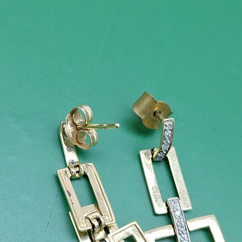 ARETES PAR ORO 14 K 2.4 GRMS (SEMINUEVO)