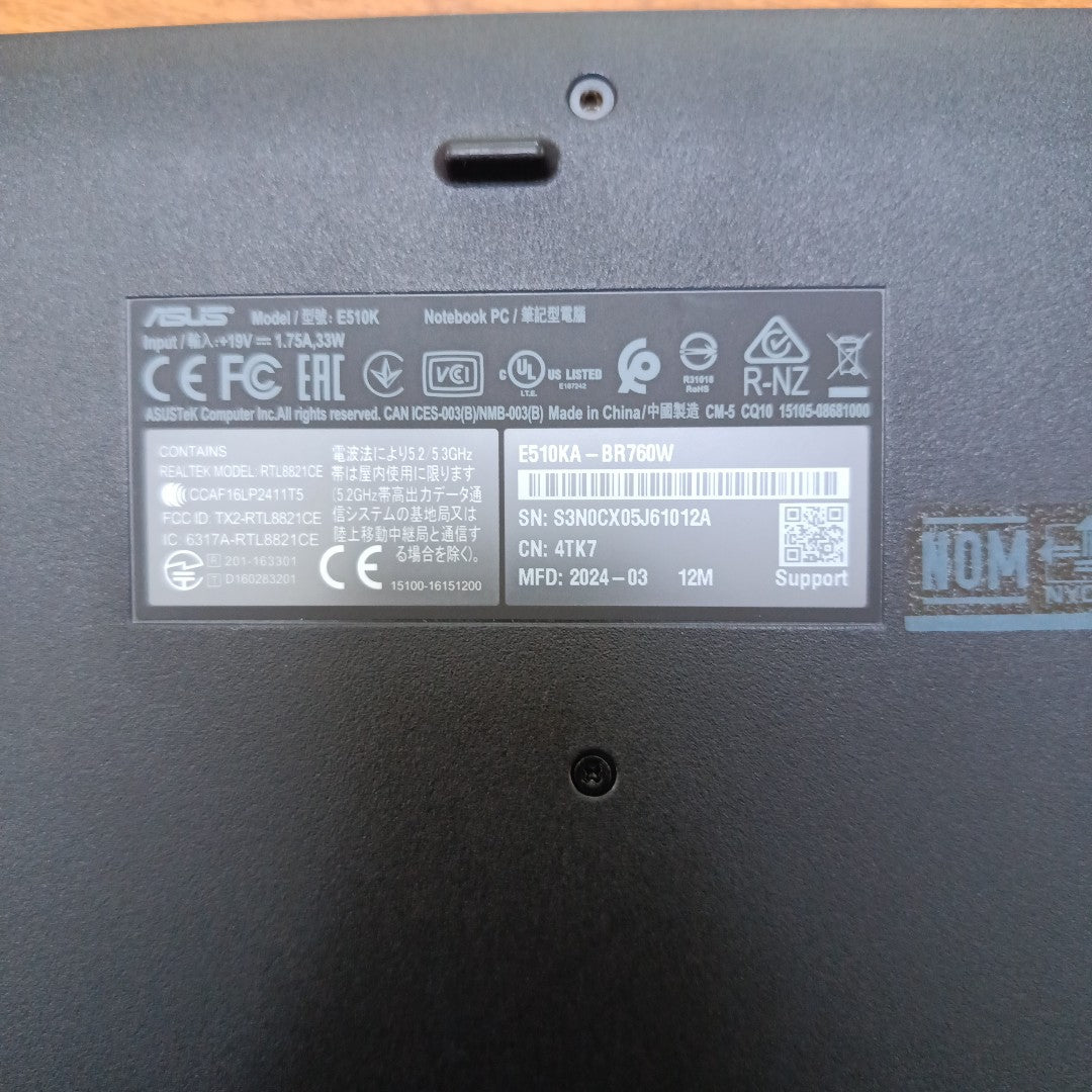 LAPTOP ASUS VIVOBOOK E510KA-BR760W (2024) 128 GB SSD 4 GB RAM (SEMINUEVO)